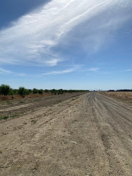 Avenal Cutoff Rd, Kettleman City, CA à vendre - Photo du bâtiment - Image 2 de 3