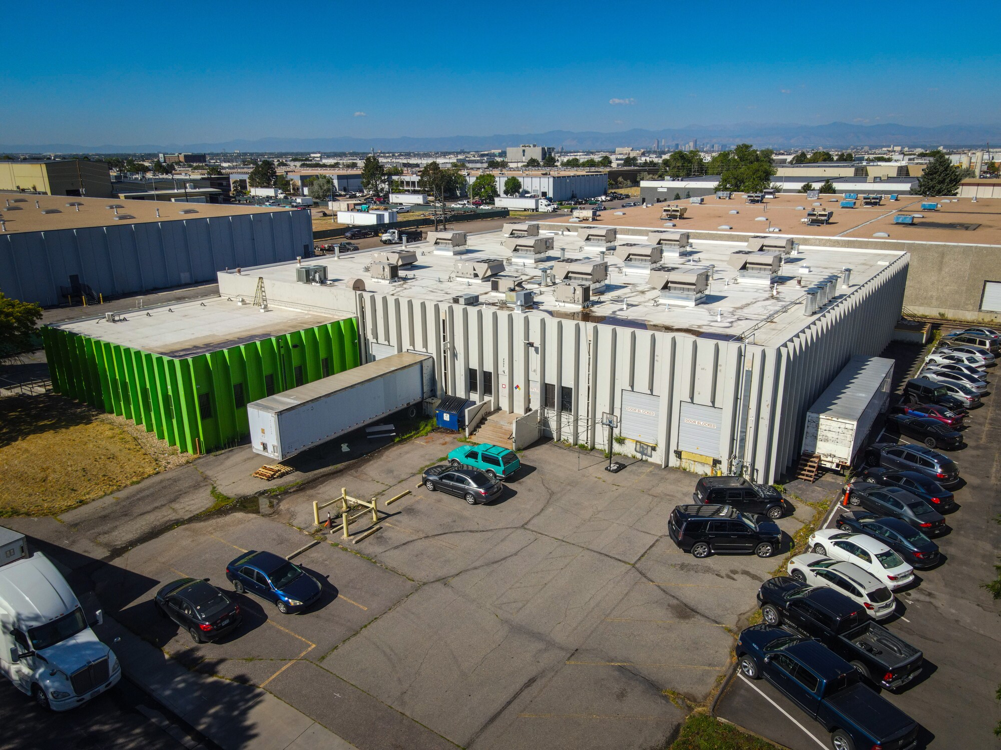 4995 Lima St, Denver, CO à vendre Photo du bâtiment- Image 1 de 1