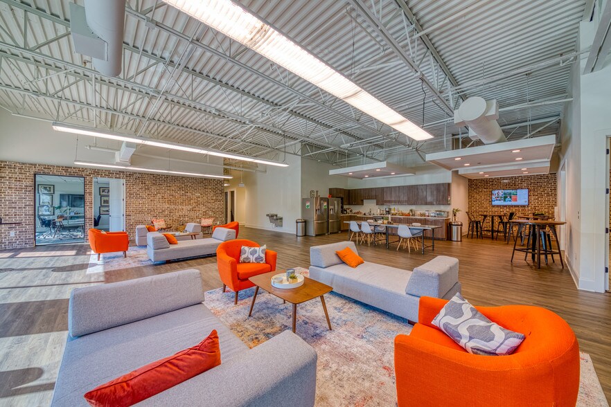 30 Technology Pky S, Peachtree Corners, GA for lease - Interior Photo - Image 2 of 19