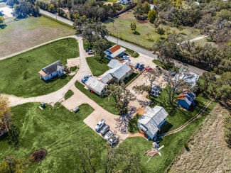 Plus de détails pour 1015 N School St, Boerne, TX - Bureau à vendre