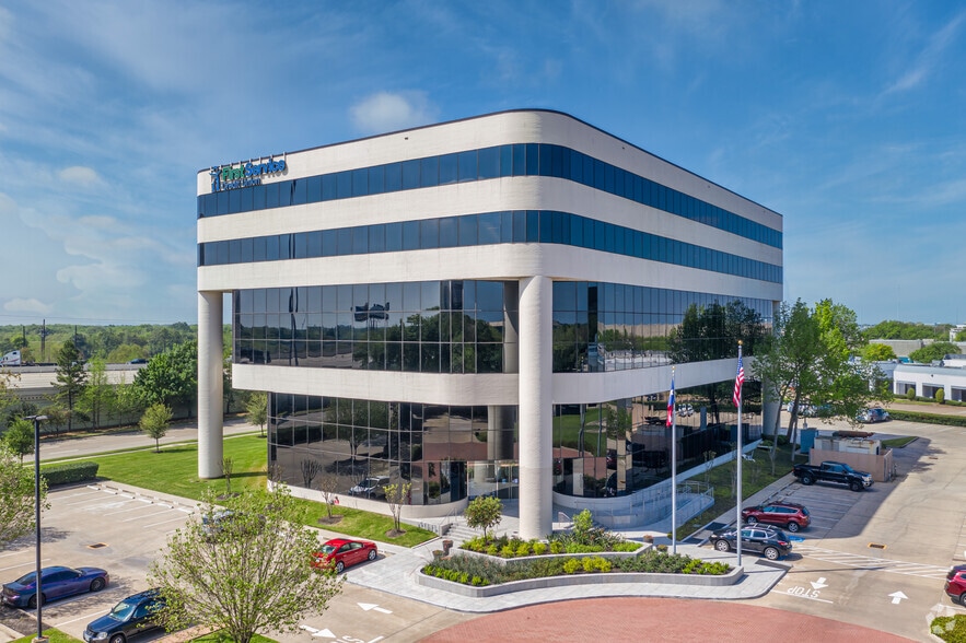16430 Park Ten Pl, Houston, TX for lease - Primary Photo - Image 1 of 28