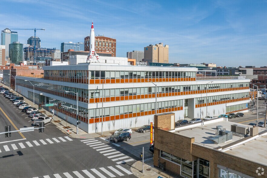 1740 Main St, Kansas City, MO à louer - Photo du bâtiment - Image 3 de 4