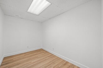 5135 69th St, Lubbock, TX for lease Interior Photo- Image 1 of 21