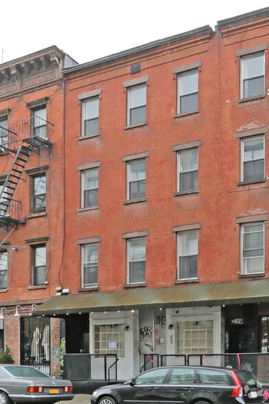 66 Greenpoint Ave, Brooklyn, NY for sale - Building Photo - Image 3 of 20