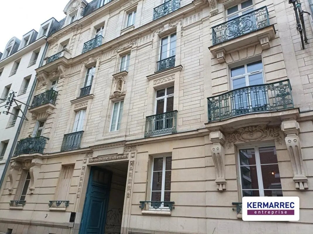 Office in Rennes for lease Primary Photo- Image 1 of 9