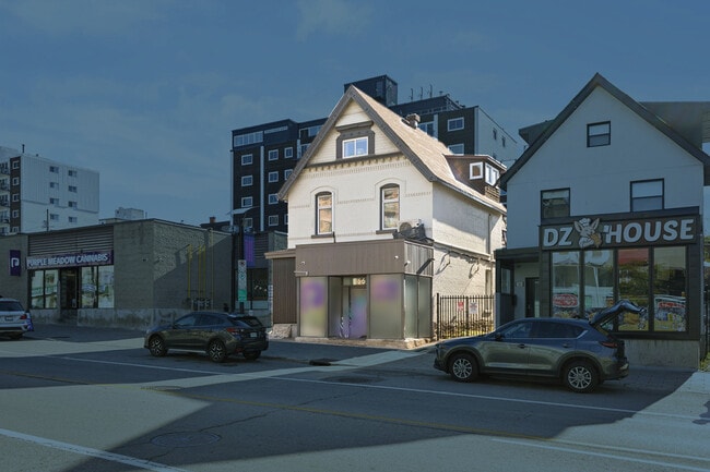 More details for 366-368 Rideau St, Ottawa, ON - Retail for Lease