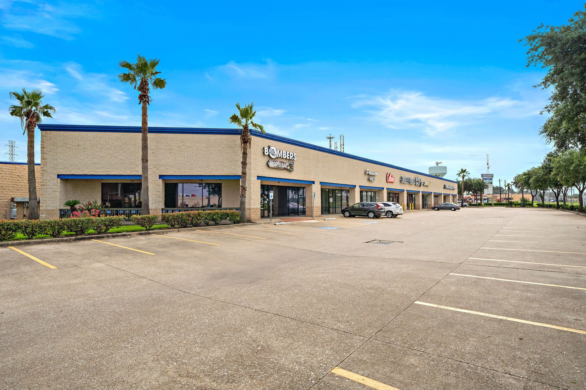 15255 Gulf Fwy, Houston, TX for lease Building Photo- Image 1 of 11