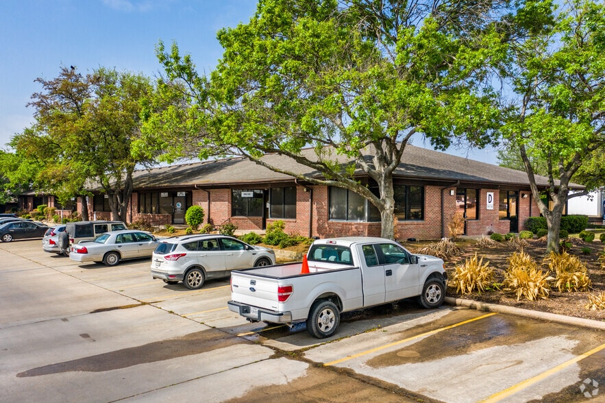 6448 E Hwy 290, Austin, TX for lease - Building Photo - Image 1 of 8