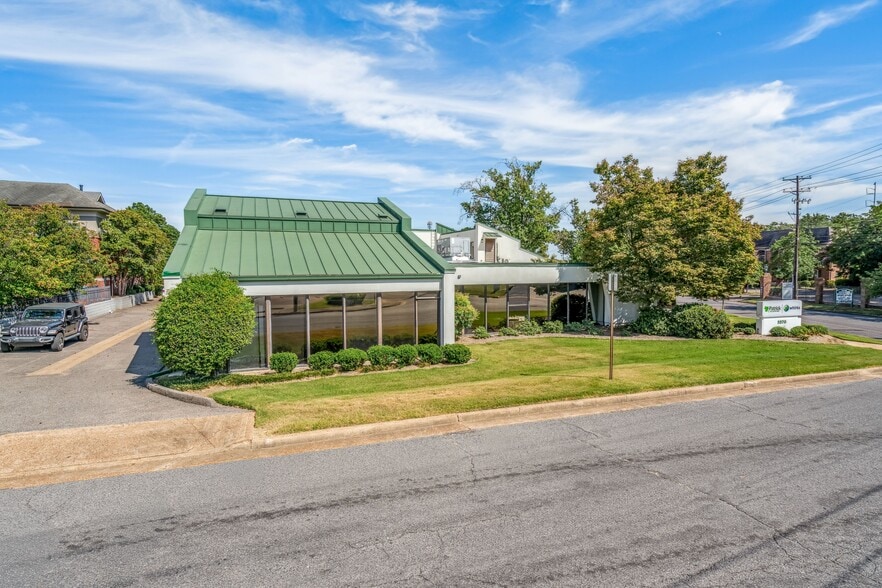 5570 Murray Ave, Memphis, TN à vendre - Photo du bâtiment - Image 2 de 23
