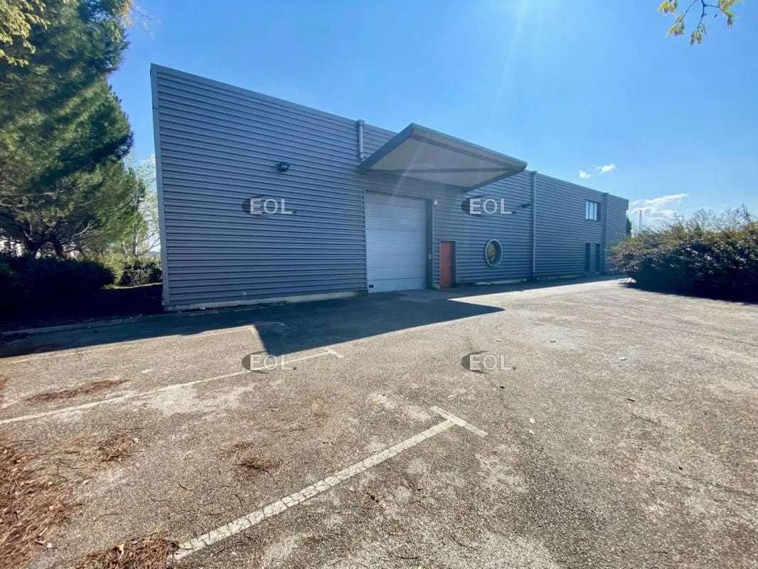 Flex in Aix-en-Provence for lease Building Photo- Image 1 of 14