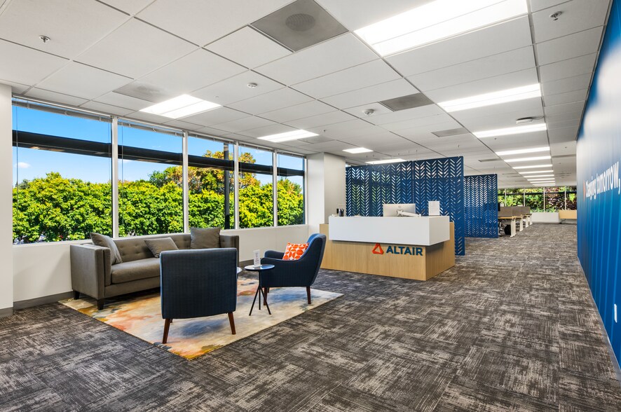 640 W California Ave, Sunnyvale, CA à louer - Photo du bâtiment - Image 2 de 12