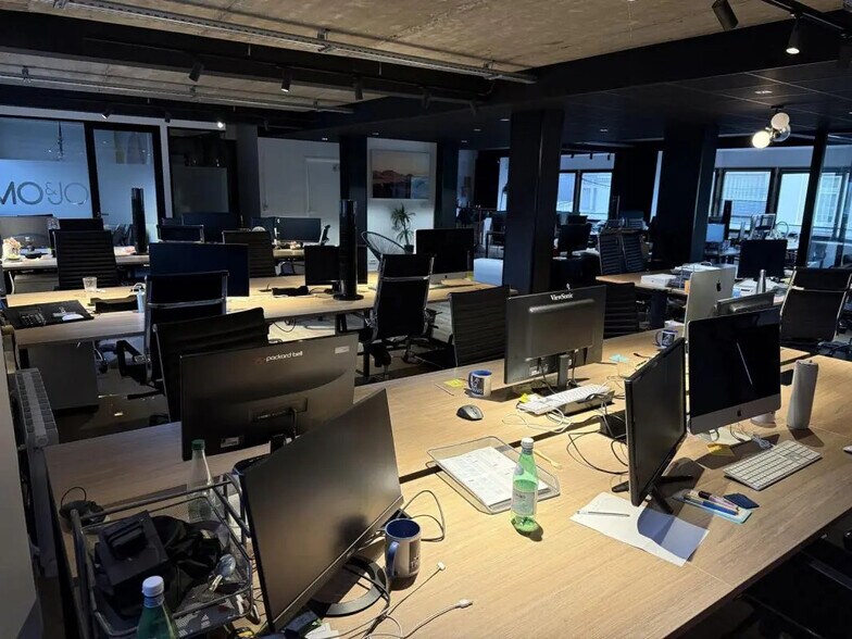 Office in Lille for lease - Interior Photo - Image 3 of 8