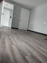 261 Ushers Rd, Clifton Park, NY for lease Interior Photo- Image 2 of 4