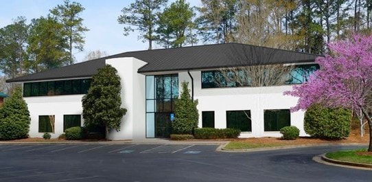 223 Roswell St, Alpharetta, GA à louer Photo du bâtiment- Image 1 de 5