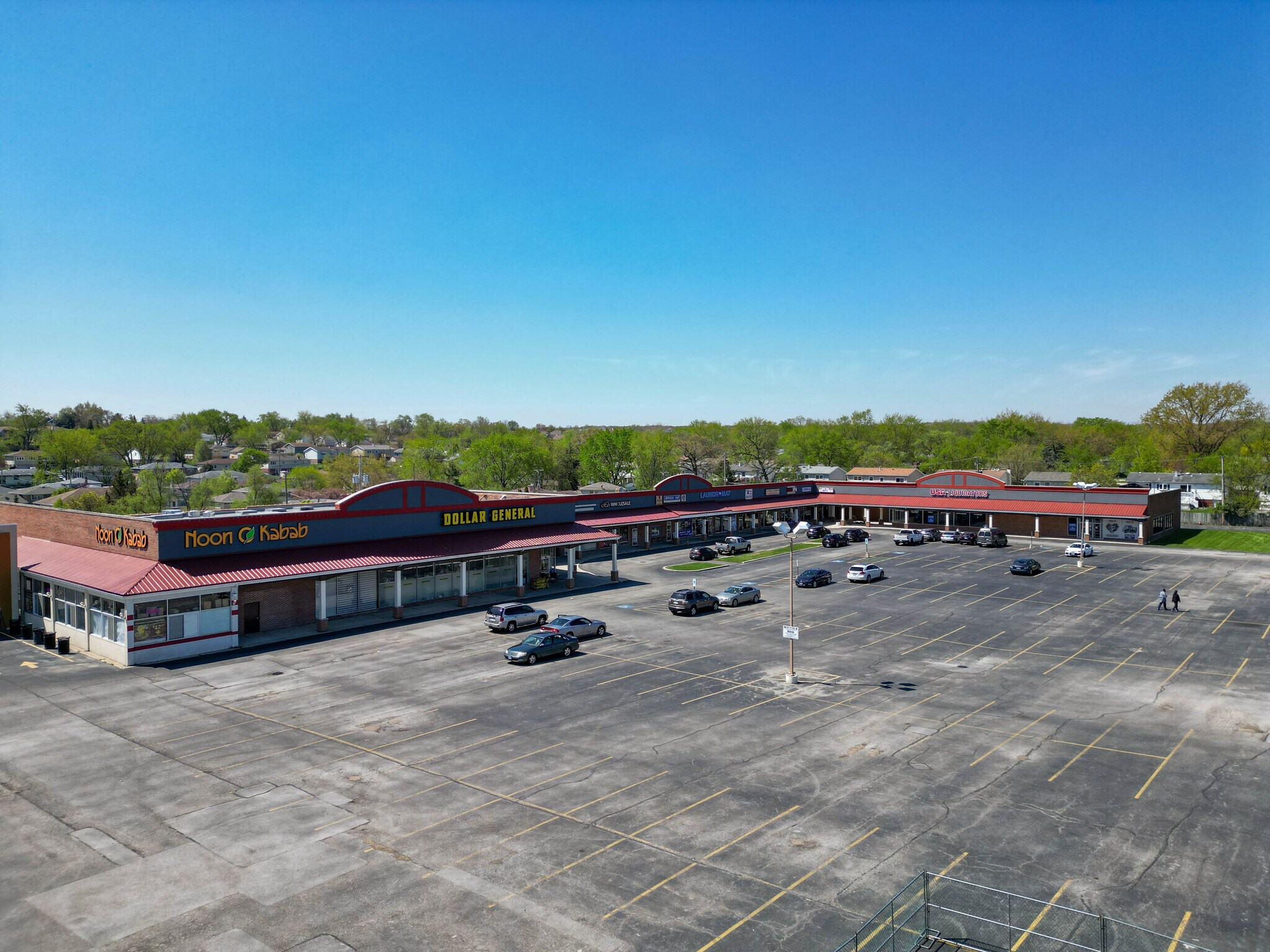 8801-8851 W 87th St, Hickory Hills, IL for lease Primary Photo- Image 1 of 10