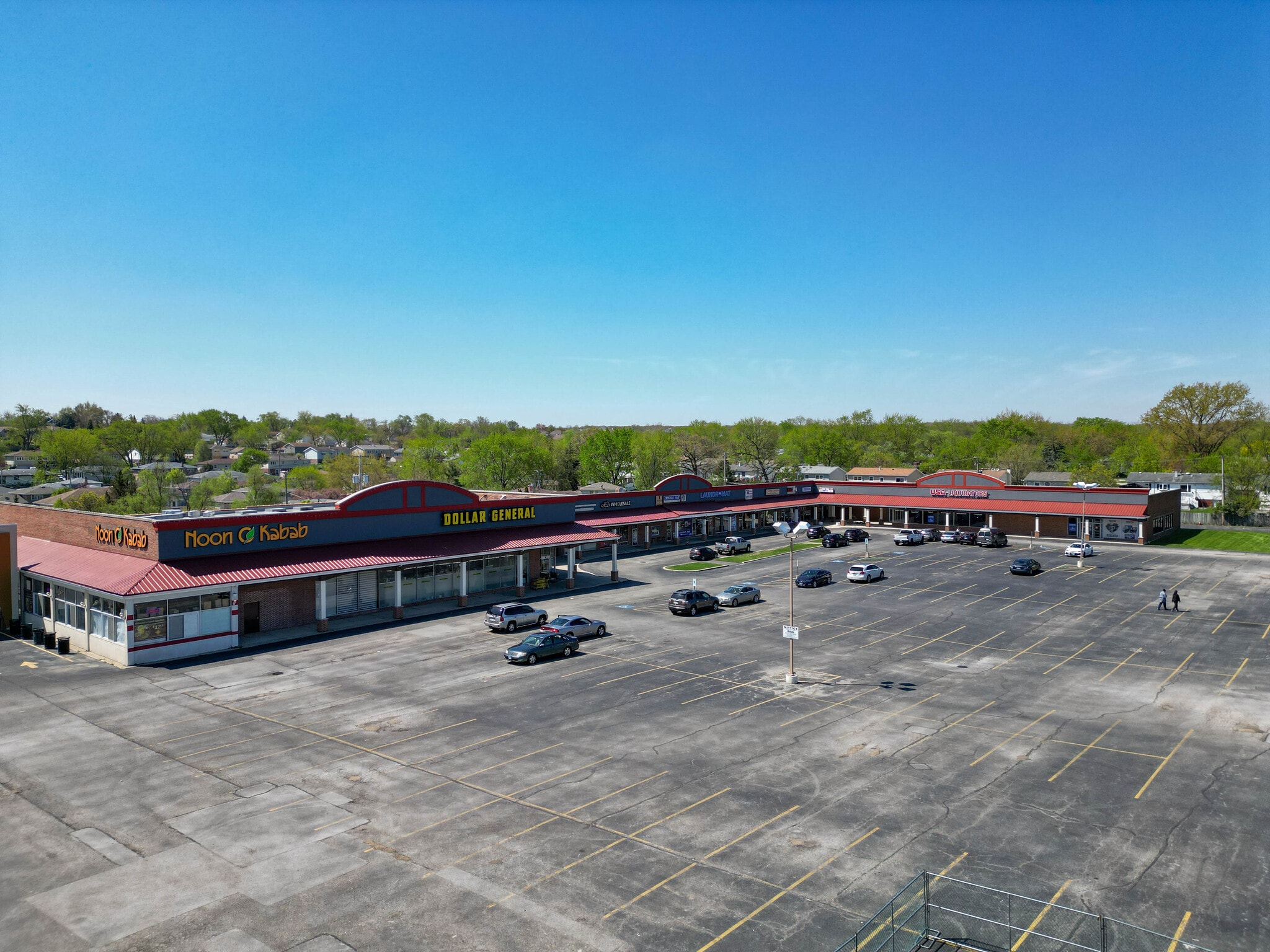 8821-8849 W 87th St, Hickory Hills, IL for sale Primary Photo- Image 1 of 8