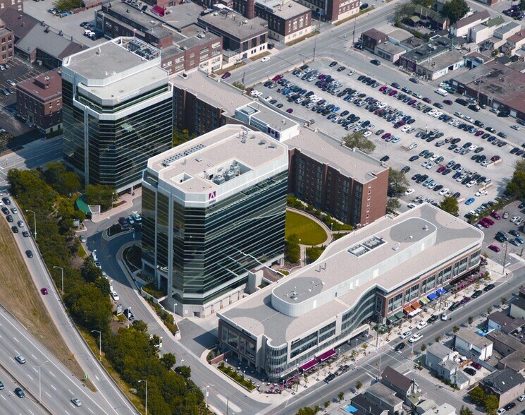 343 Preston St, Ottawa, ON à louer - Photo du bâtiment - Image 2 de 4