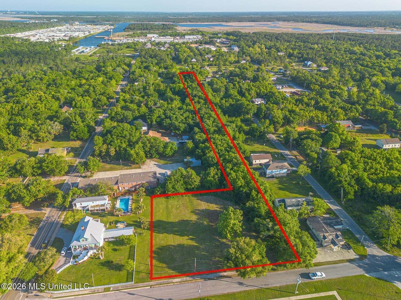 300 Ladnier Street, Pass Christian, MS à vendre Photo principale- Image 1 de 3