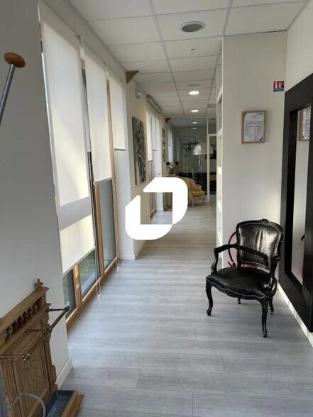 Bureau dans VILLENEUVE-D'ASCQ à louer - Photo intérieure - Image 2 de 9