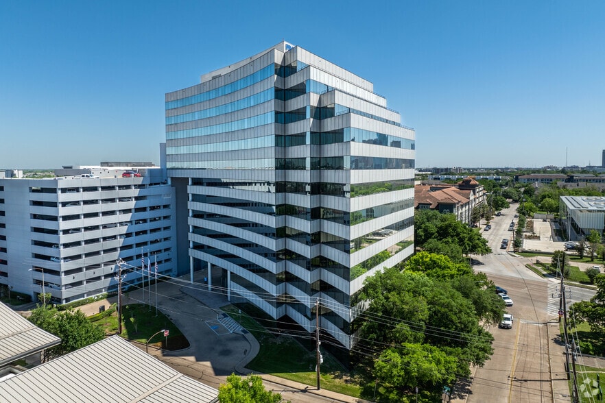 55 Waugh Dr, Houston, TX à louer - Photo du bâtiment - Image 3 de 6