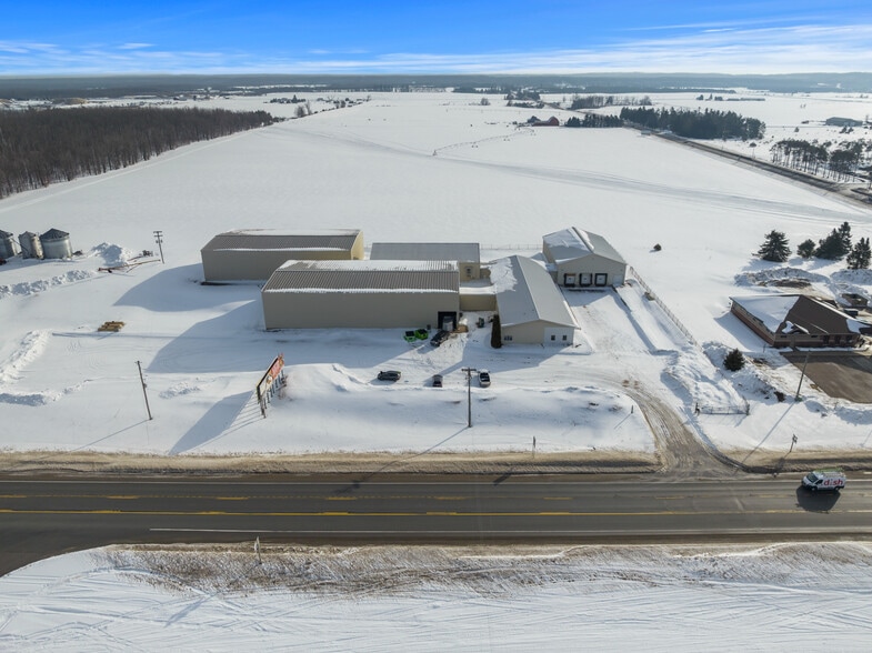 2616 N US Highway 131, Elmira, MI for sale - Primary Photo - Image 1 of 85