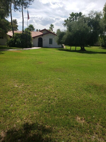 5445 Caliente St, Las Vegas, NV à vendre - Photo du bâtiment - Image 2 de 5