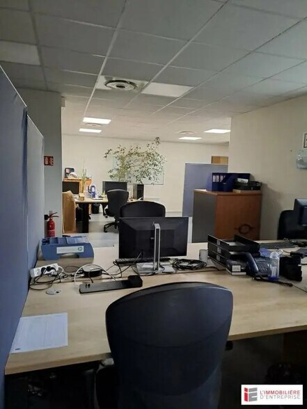 Flex in Vern-sur-Seiche for lease - Building Photo - Image 3 of 3