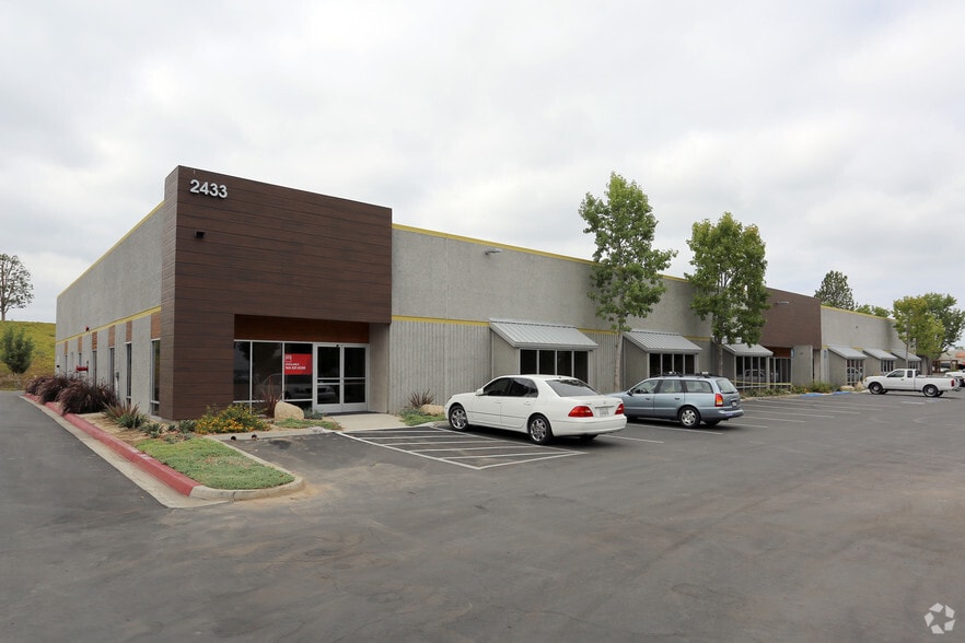 2431-2433 Impala Dr, Carlsbad, CA for lease - Building Photo - Image 1 of 3