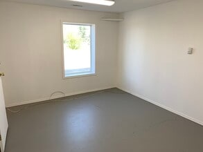 4000 Landry Ave, Red Deer County, AB - AERIAL map view - Image1