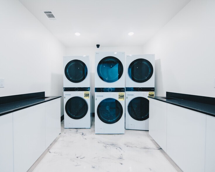 731 Sandtown Rd SW, Marietta, GA à vendre - Photo intérieure - Image 2 de 8