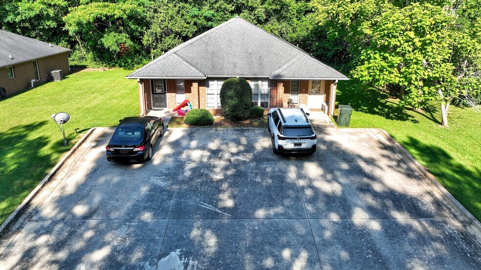 254 S Thomas St, Elberton, GA for sale - Building Photo - Image 2 of 12