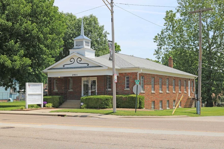 2901 W Main St, Belleville, IL à vendre - Photo du bâtiment - Image 2 de 12