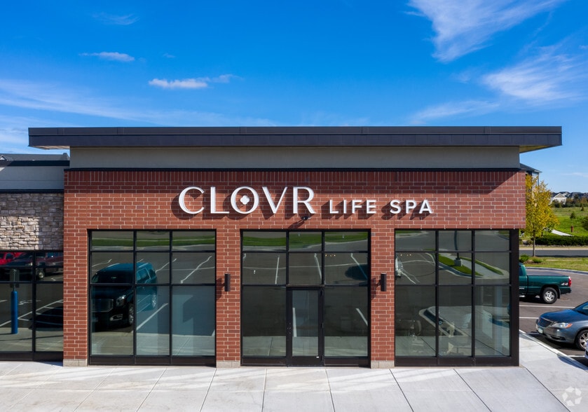 15730 Emperor Ave, Apple Valley, MN for sale - Building Photo - Image 2 of 11