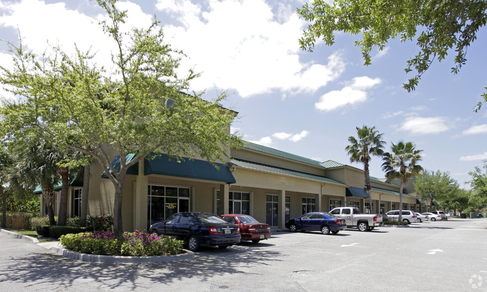 658 W Indiantown Rd, Jupiter, FL à vendre - Photo du bâtiment - Image 3 de 64