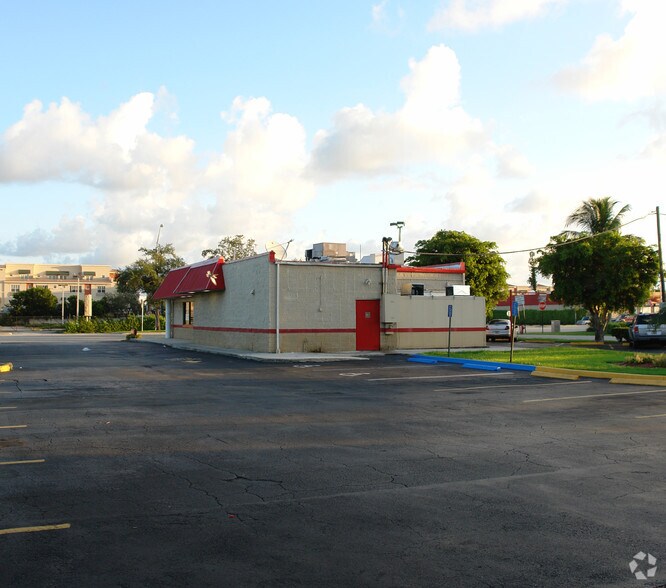 1720 E Sunrise Blvd, Fort Lauderdale, FL à louer - Photo principale - Image 3 de 3