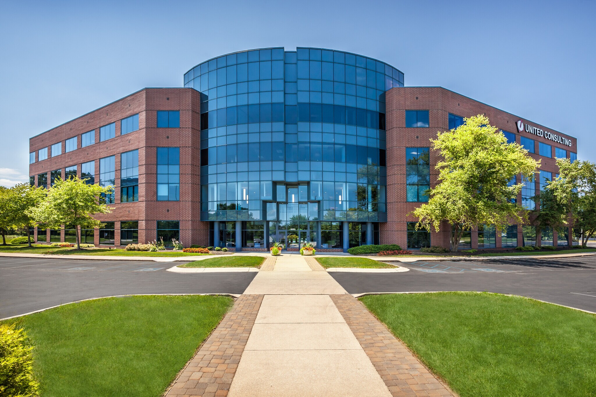 8440 Allison Pointe Blvd, Indianapolis, IN à vendre Photo principale- Image 1 de 25