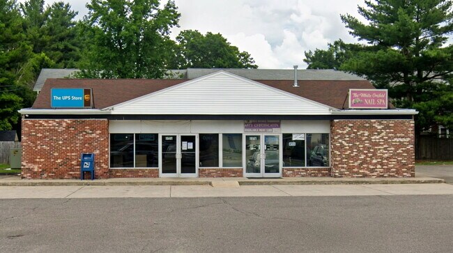 More details for 1979-1981 Memorial Dr, Chicopee, MA - Retail for Sale