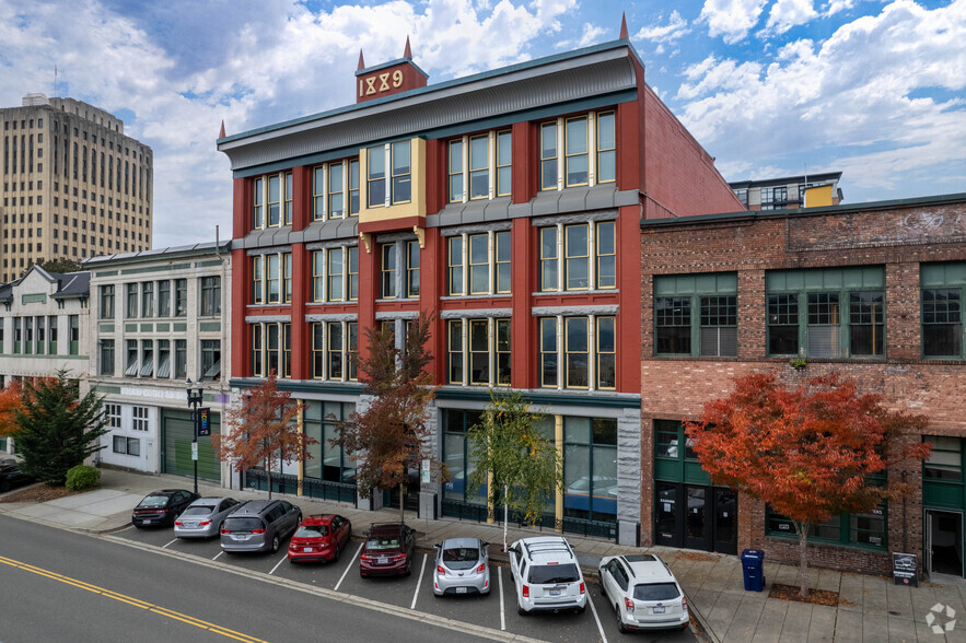 708 Broadway, Tacoma, WA à louer - Photo du bâtiment - Image 3 de 12