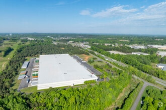 121 Woodlake Parkway, Kings Mountain, NC - Aerial  map view