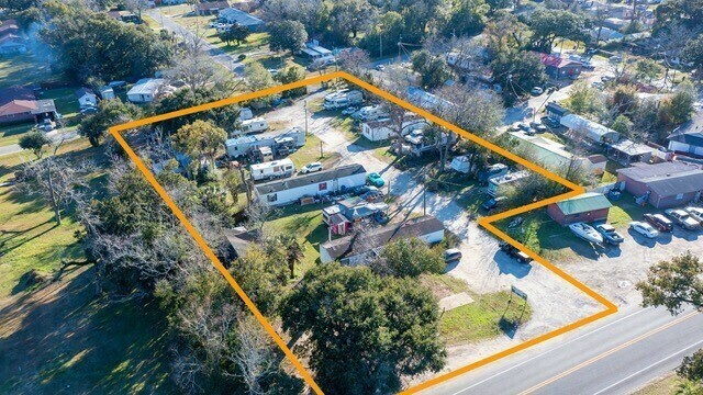 915 N Old Corry Field Rd, Pensacola, FL à vendre - Photo principale - Image 1 de 10