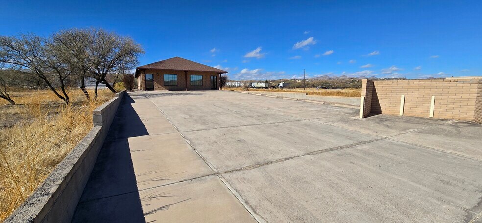 1157 Circulo Mercado, Nogales, AZ à vendre - Photo du bâtiment - Image 1 de 27
