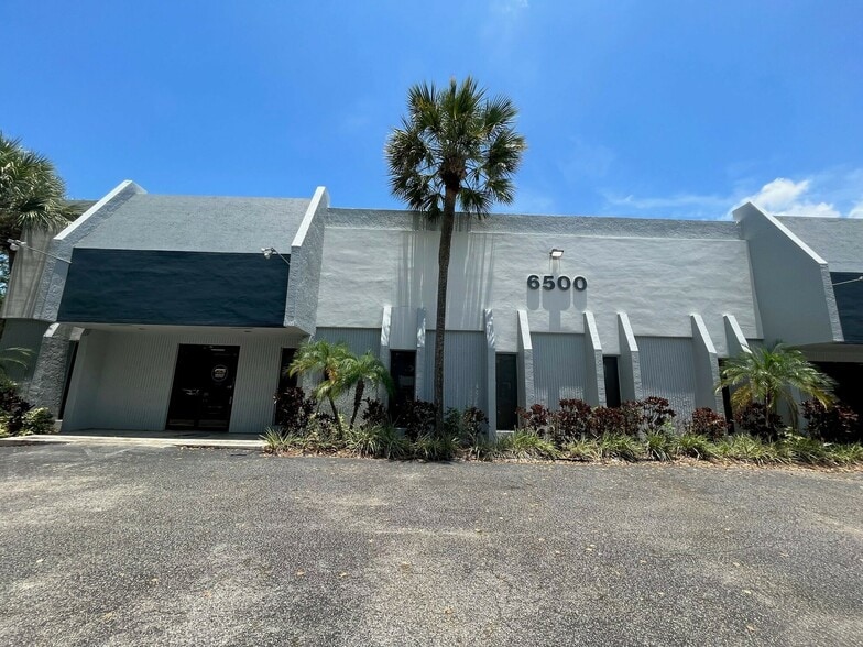 6500 NW 15th Ave, Fort Lauderdale, FL for lease - Building Photo - Image 2 of 5