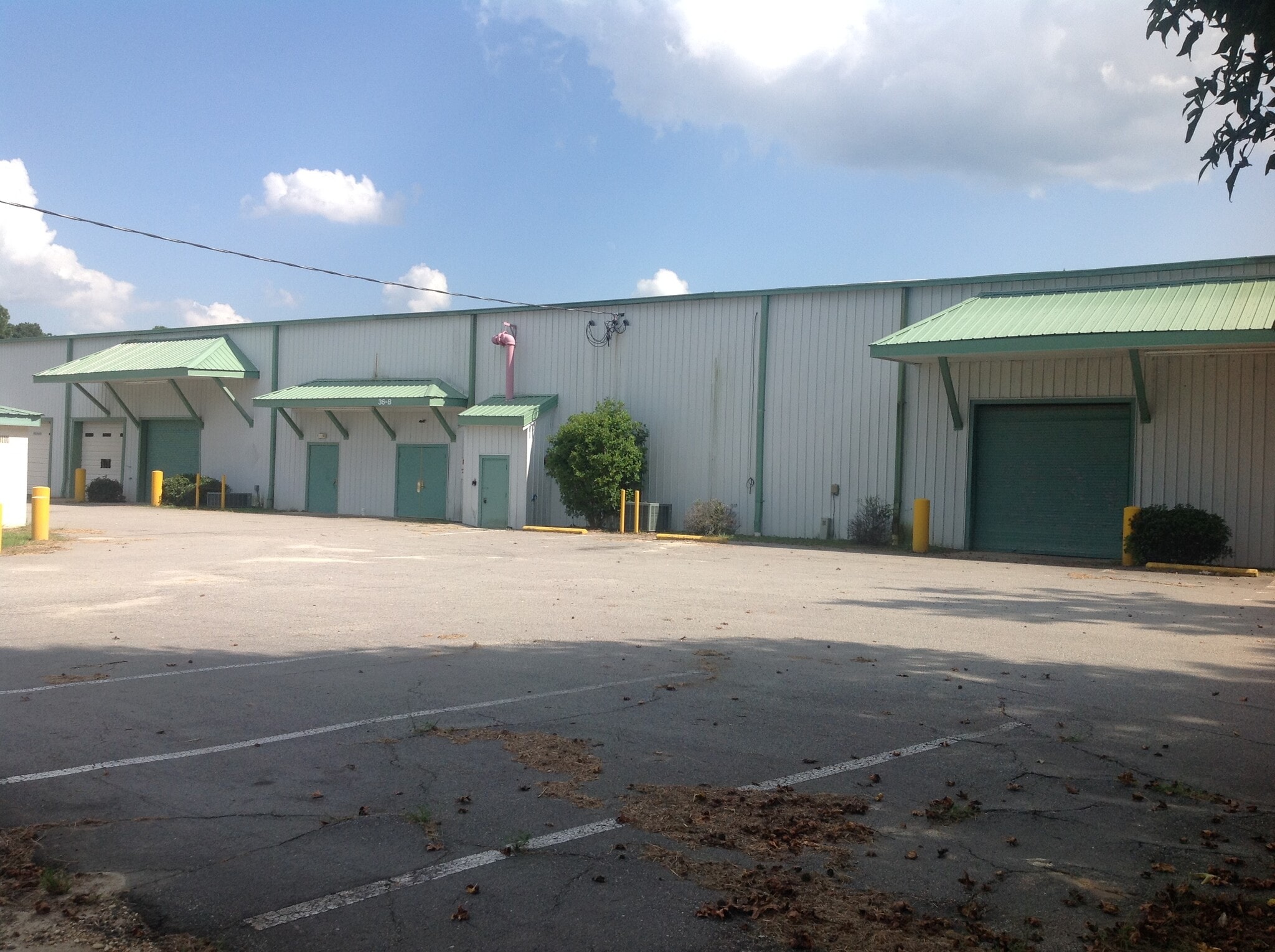 36 E Edgerton St, Smithfield, NC for lease Building Photo- Image 1 of 6