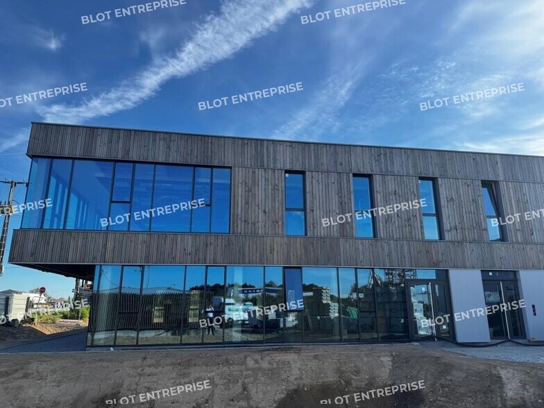1 Rue Du Moulin Des Landes, Les Sorinières à vendre - Photo du bâtiment - Image 2 de 7