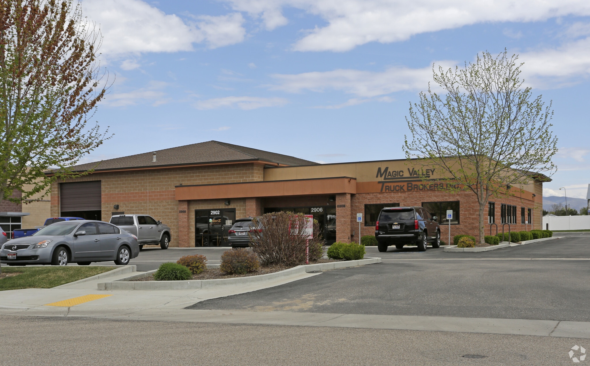 2902-2906 S Featherly Way, Boise, ID for lease Primary Photo- Image 1 of 19