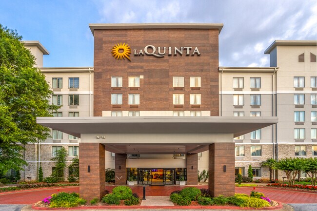 More details for 1200 Virginia Ave, Atlanta, GA - Hospitality for Sale