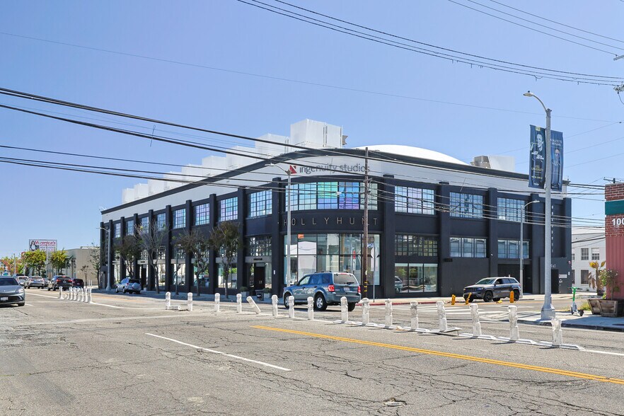 941-955 N Highland Ave, Los Angeles, CA à louer - Photo du bâtiment - Image 2 de 5