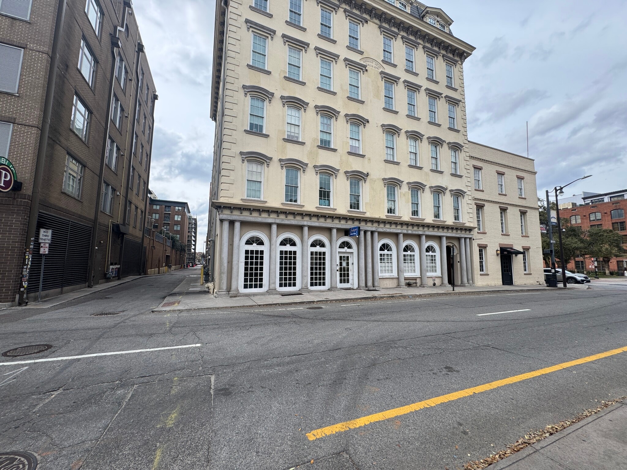 111 W Bay St, Savannah, GA for lease Primary Photo- Image 1 of 6