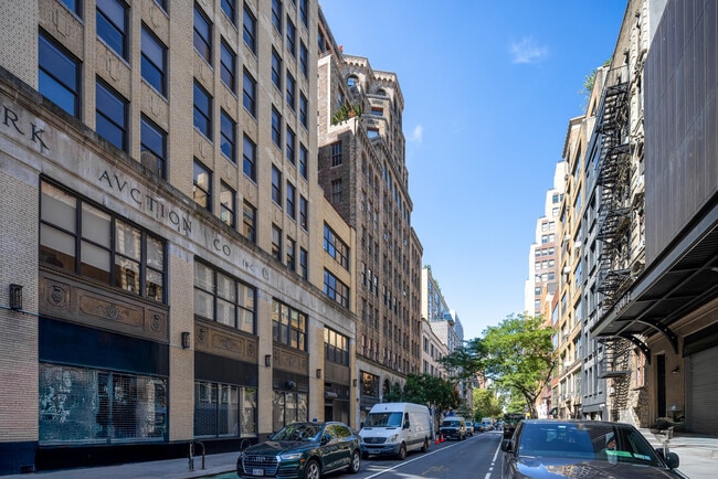 Plus de détails pour Residential, Retail, and Storage – Bureau, Commerce de détail aux enchères, New York, NY