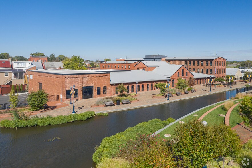 340 E Patrick St, Frederick, MD for lease - Building Photo - Image 2 of 5